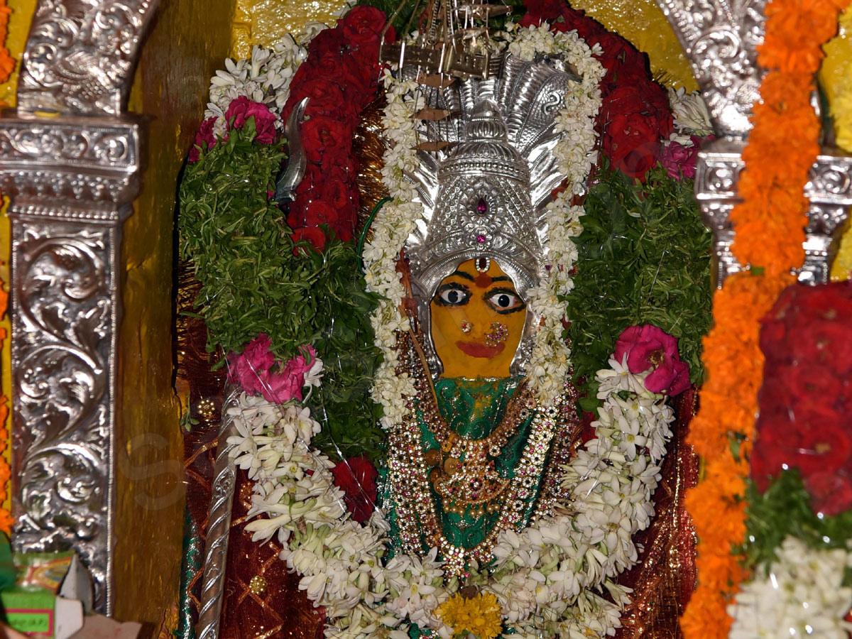 Aashada bonalu:కన్నుల పండువగా తెలంగాణ సాంస్కృతిక సంబురం