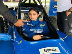 Actress Nivetha Pethuraj car race pics: கார் ரேஸில் களம் இறங்கும் நிவேதா பெத்துராஜ் - புகைப்படங்கள்