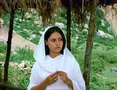 In Pics: ऐश्वर्या राय से लेकर कैरीना कैफ तक इन हीरोइनों ने परदे पर निभाया विधवा का किरदार, रीयल लाइफ में कई तो हैं शादीशुदा