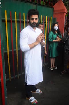 Pearl V Puri Celebrates Birthday With NGO Kids, Makes First Public Appearance After Getting Bail In Alleged Rape Case