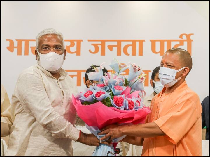 UP ब्लॉक प्रमुख चुनाव में बीजेपी की बंपर जीत, जनसंख्या नियंत्रण विधेयक का ड्राफ्ट तैयार और 2500 करोड़ की ड्रग्स ज़ब्त | बड़ी खबरें