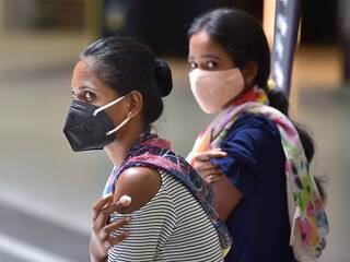 Tamilnadu Corona Update:  தமிழ்நாடு கொரோனா பாதிப்பு 2,500க்கும் கீழ் குறைந்தது; 55 பேர் உயிரிழப்பு!