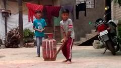 Gas Cylinder : महागाईमुळे सिलेंडर 'शोभेची वस्तू', बुलडाण्यात रिकाम्या सिलेंडरचा असाही वापर