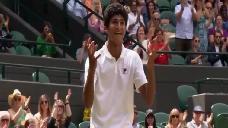 Samir Banerjee wins Wimbledon Junior Men's title, overpowers Victor Lilov in final Wimbledon Junior Men's title: টেনিস কোর্টে বাঙালি রাজ, জুনিয়র উইম্বলডন চ্যাম্পিয়ন সমীর বন্দ্যোপাধ্যায়