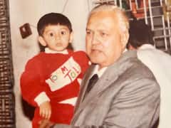 Kartik Aaryan’s Grandfather Passes Away; ‘Bhool Bhulaiya 2’ Actor Shares Adorable Throwback Picture