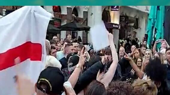 Euro Cup: এবার কি হাতে উঠবে ইউরো কাপ ? বাঁধ ভাঙছে আবেগ- উৎসাহের