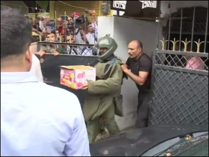 यूपी के एडीजी प्रशांत कुमार ने कहा- ATS ने बड़ी आतंकी साज़िश को किया नाकाम, हथियार और विस्फोटक बरामद