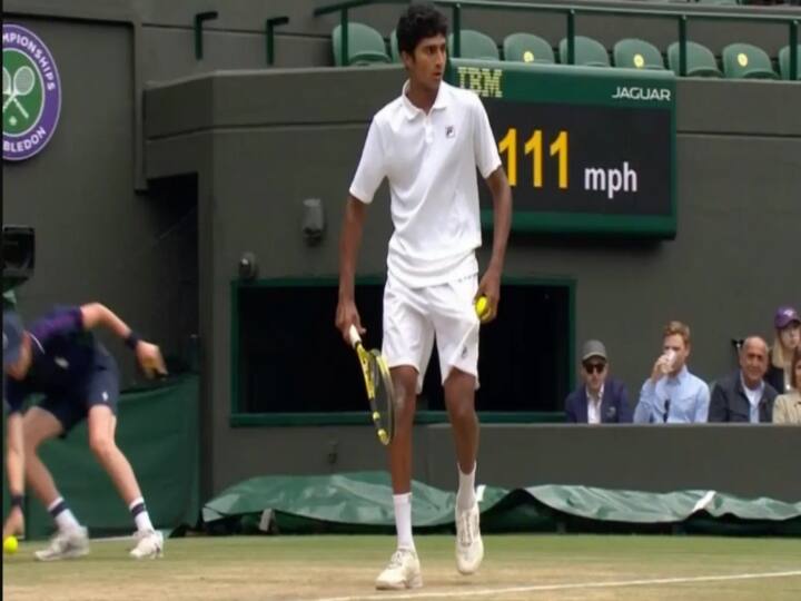 Indian-American Samir Banerjee enters Wimbledon Boys Finals for first time Wimbledon Tennis: இந்திய வம்சாவளியை சேர்ந்த சமீர் பானர்ஜி ஜூனியர் இறுதிப் போட்டிக்கு தகுதி !