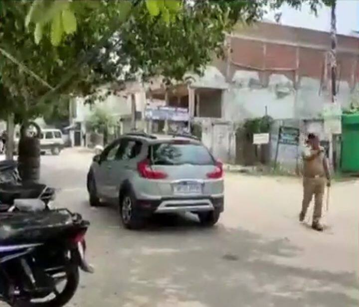 ATS Seals Kakori Area Of Lucknow After Suspicion Of A Terrorists Inside A House, Bomb Squad On Spot ATS Arrests 2 Al-Qaeda Terrorists From Kakori In Lucknow, Foils Plan Of Serial Blasts