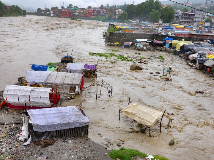 Himachal Cloudburst: Home Ministry Monitors Natural Calamity; Assures Help To CM Jai Ram Thakur Himachal Cloudburst: PM Modi, Home Minister Express Concern Over Calamity; Assure Help From Centre