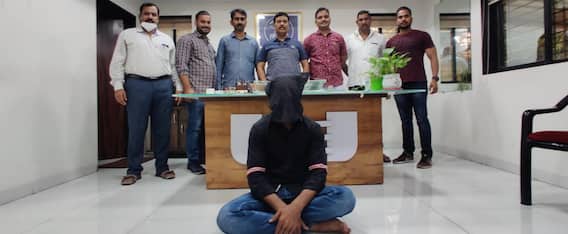 नवी मुंबईत प्रेमभंग झालेल्या युवतीला लाखो रुपयांचा गंडा; बंगाली बाबाला अटक नवी मुंबईत प्रेमभंग झालेल्या युवतीला लाखो रुपयांचा गंडा; बंगाली बाबाला अटक