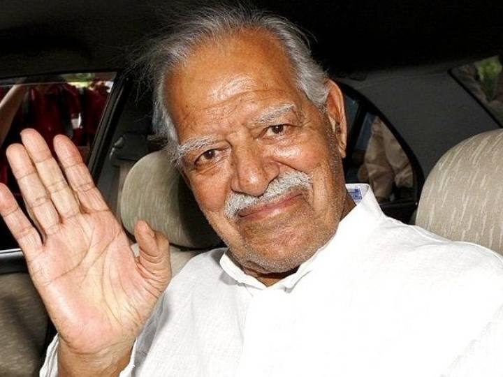 अटल बिहारी वाजपेयी की सरकार ने दारा सिंह को राज्यसभा के सदस्य के रूप में नामित किया था. वह अगस्त 2003 से अगस्त 2009 तक पूरे 6 वर्षों तक राज्य सभा के सदस्य रहे.