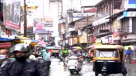 Mumbai Pune Unlock Guidelines : मुंबईत निर्बंधांमध्ये सूट, पुण्यात निर्बंध जैसे थे