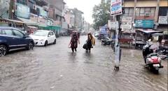 ਲੋਕਾਂ ਨੂੰ ਗਰਮੀ ਤੋਂ ਮਿਲੀ ਰਾਹਤ, ਮੀਂਹ ਨੇ ਸੜਕਾਂ ਬਣਾਈਆਂ ਨਹਿਰਾਂ