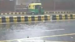 Delhi-NCR में बारिश का अलर्ट । बिहार बाढ़ से बेहाल