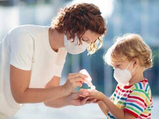 அச்சமூட்டும் கொரோனா.. குழந்தைகளை பாதுகாப்பது எப்படி? இந்தாங்க சில டிப்ஸ்!