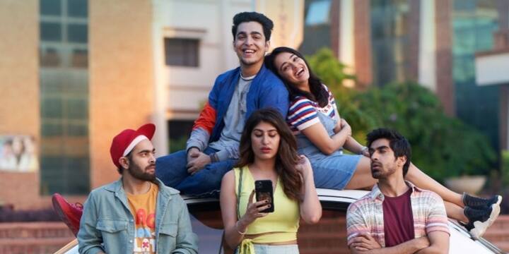 College Romance- ये कॉलेज रोमांस सीरीज आपको जरूर पसंद आएगी. इसमें दिखाया गया है कि हम अपने कॉलेज के दिनों में कितनी जल्दी प्यार में पड़ जाते हैं. ये हल्की-फुल्की कॉमेडी आपको अपने कॉलेज के दिनों की प्रेम कहानियों को याद दिलाएगी और निश्चित रूप से आपके पेट में फिर से तितलियों को जगा देगी.