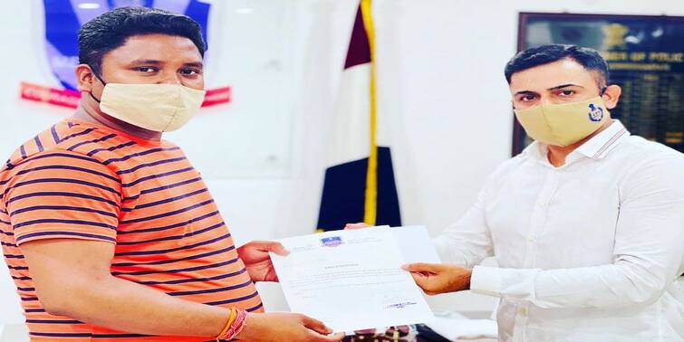 Siliguri businessman saves a minor girl from being trafficked, felicitated by police উপস্থিত বুদ্ধি কাজে লাগিয়ে নাবালিকার পাচার রুখে দিলেন শিলিগুড়ির ব্যবসায়ী