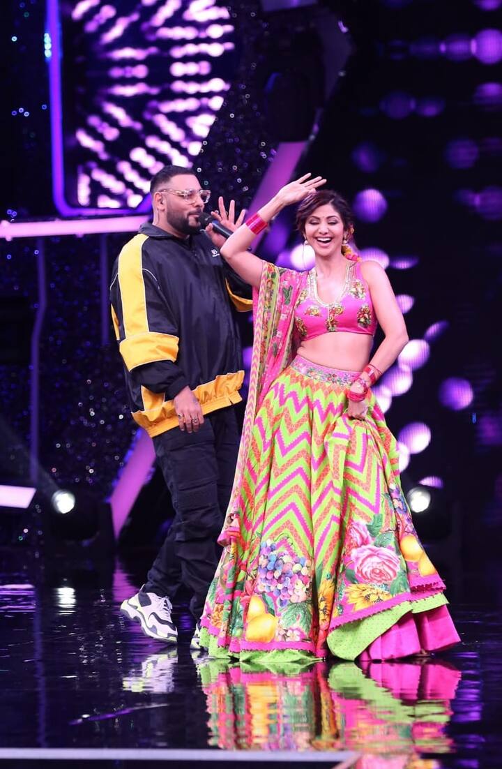 बादशाह  कंटेस्टेंट्स और जज शिल्पा शेट्टी के साथ नाचते हुए और गाते हुए भी नजर आएंगे.