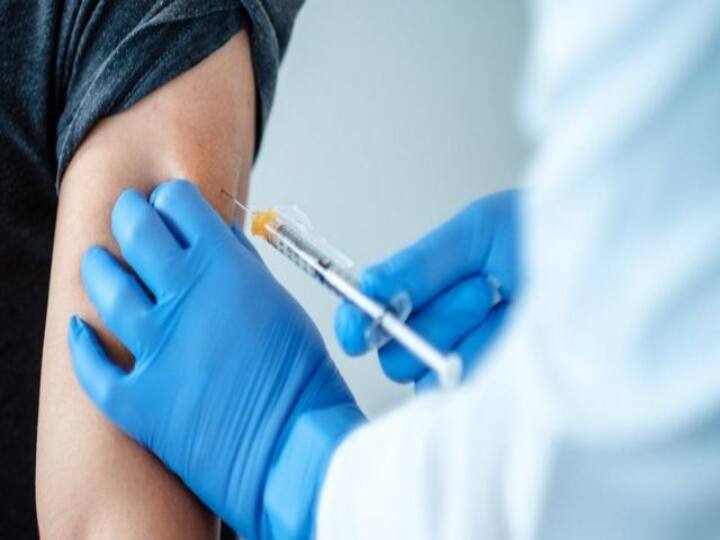 Uttarakhand Rudraprayag tops in vaccination in state ANN उत्तराखंड: वैक्सीनेशन के मामले में टॉप पर ये जिला, 85 फीसदी टीकाकरण का काम हुआ पूरा