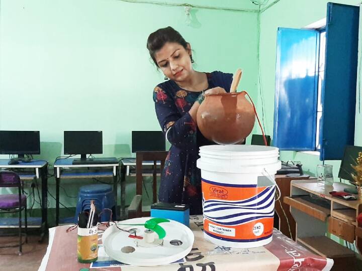 ABP Positive Story government teacher sushmita make a cooler with clay pots and buckets of paint know amazing benefits ann ABP Positive Story: मिट्टी के घड़े और पेंट की बाल्टी से बनाएं कूलर, कम खर्च में मिलेगा गजब का फायदा