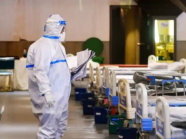 দেশে করোনার তৃতীয় ঢেউ অনিবার্য। এই বার্তা দিয়ে কেন্দ্র ও সমস্ত রাজ্যকে সতর্ক করল আইএমএ।