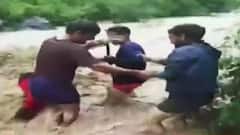 Monsoon mayhem in Uttarakhand: Heavy rain disrupts livelihood | Bharat ki baat (13 July 2021)