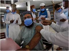 पाकिस्तान में बढ़ते कोरोना के नए मामलों ने इमरान सरकार के छुड़ाए पसीने, अब सड़कों पर पुलिस के साथ उतर सकती है सेना