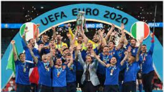EURO 2020: ইউরো কাপ নিয়ে রোমের রাস্তায় টিম ইতালি, বাঁধভাঙা উচ্ছ্বাস