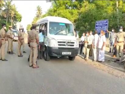 4 teachers appear in CBCID office in Siva Shankar Baba case Siva Shankar Baba Case: சிவசங்கர் பாபா வழக்கு: ஆசிரியர்கள் 4 பேர் சிபிசிஐடி அலுவலகத்தில் ஆஜர்!