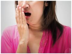 मुंह में दिख रहे हैं ये लक्षण तो हो जाए सावधान, हाई ब्लड शुगर के रोगी हो सकते हैं