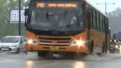 Delhi-NCR में झमाझम बारिश, Gujarat, Himachal Pradesh और Bihar में बाढ़ का कहर