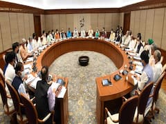 Central Government Employees DA: કેન્દ્રીય કર્મચારીઓના મોંઘવારી ભથ્થામાં 11%નો વધારો, કેબિનેટની બહેકમાં લેવાયો નિર્ણય