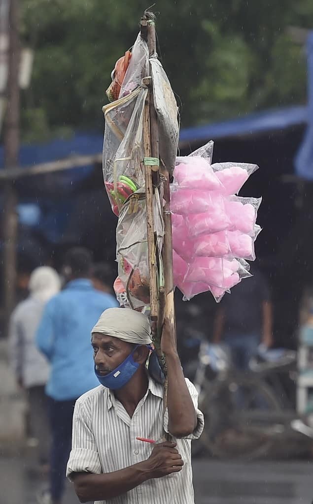 বিয়ে বাড়িতে ৫০ জনের বেশি আমন্ত্রিত নয়, শেষকৃত্যে ২০ জনের বেশি নয়।