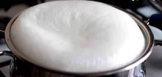 ਕੀ ਤੁਸੀਂ ਵੀ ਵਾਰ-ਵਾਰ ਦੁੱਧ ਨੂੰ ਉਬਾਲਣ ਦੀ ਗਲਤੀ ਕਰਦੇ ਹੋ? ਜਾਣੋ ਨੁਕਸਾਨ ਬਾਰੇ