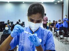 अमेरिका ने कहा- फाइजर और मॉडर्ना की वैक्सीन डिलीवर करने के लिए भारत से हरी झंडी मिलने का इंतजार