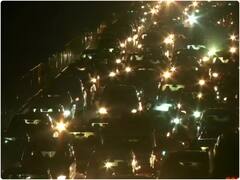 दिल्ली में बारिश से राहत लेकिन जाम बनी आफत, घंटों ट्रैफिक में फंसे रहे लोग- देखें तस्वीरें