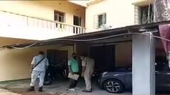 Suvendu Adhikari: শুভব্রতর মৃত্যুর ঘটনায় শুভেন্দুর দেহরক্ষীদের ঘরে হানা সিআইডির, কথা দিব্যেন্দুর সঙ্গেও