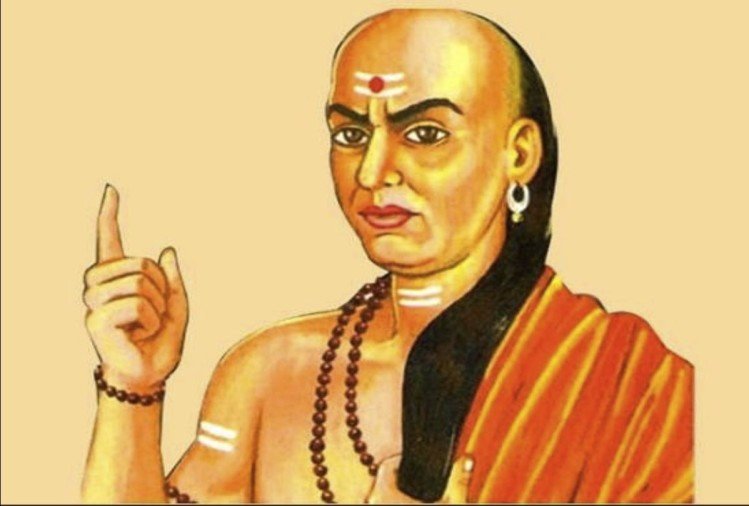 Chanakya: ఆ  విషయాల్లో మగవారి కన్నా మగువలే ముందుంటారట..!