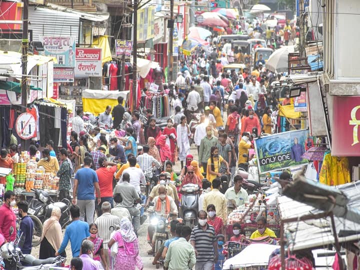Covid Rules Violation In Tourist Places Crowded Markets Coronavirus Third Wave MHA Guidelines 'Blatant Violation' Of Covid Norms In Hill Stations, Markets: Centre Asks States To Take Action