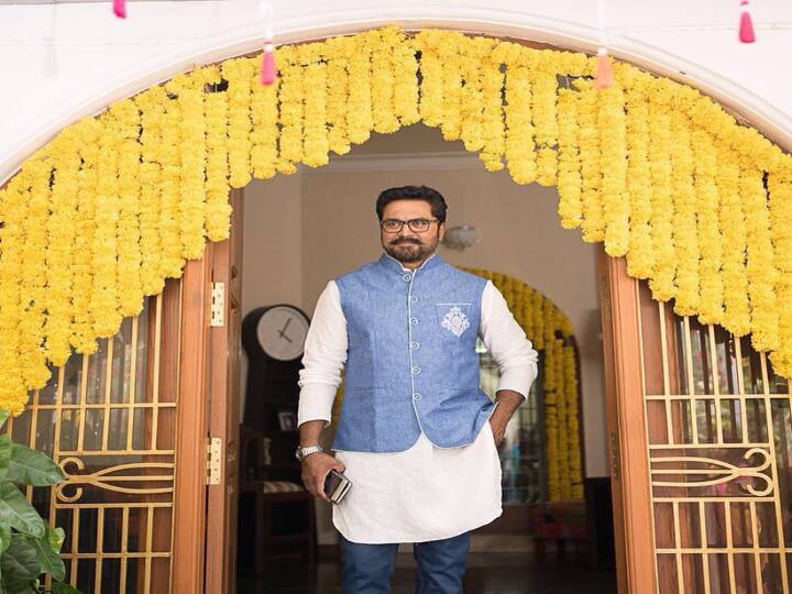 சரத்குமார்  இரண்டு தமிழ்நாடு மாநில திரைப்பட விருதுகளும்,  மூன்று பிலிம்பேர் விருதுகளையும்  வென்றுள்ளார்