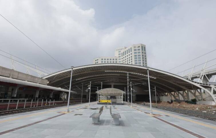 PM Modi to inaugrate key projects in Gujarat on 16 July, know in details PM Modi Railway Inaugration: PM મોદી 16 જુલાઈએ ગાંધીનગરમાં અદ્યતન રેલવે સ્ટેશન, ફાઈવ સ્ટાર હોટલનું કરશે વર્ચ્યુઅલ લોકાર્પણ