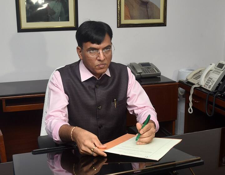 Health Minister Rejects Covid-19 Vaccine Shortage Claims, Says Pointless Statements Being Made To Create Panic Health Minister Rejects Covid-19 Vaccine Shortage Claims, Says Pointless Statements Being Made To Create Panic Health Minister Rejects Covid-19 Vaccine Shortage Claims, Says Pointless Statements Being Made To Create Panic