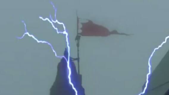 पहाड़ से लेकर मैदान तक, आसमान से बरस रही है आफत | Bharat Ki Baat