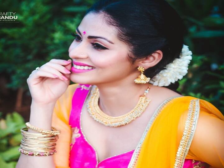 கன்னடத்தில் மோனாலிசா மற்றும் இந்தியில் கிளிக் போன்ற படங்களில் நடித்தார்