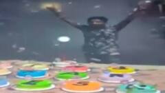 Tapi:વ્યારામાં બુટલેગરો બેફામ, જાહેરમાં કેક કાપી જન્મદિવસની ઉજવણી કરી કોરોનાના નિયમોના ઉડાવ્યા ધજાગરા