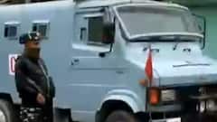 J&K: पुलवामा में 3 आतंकी ढेर, सुरक्षाबलों और आतंकियों के बीच मुठभेड़ जारी