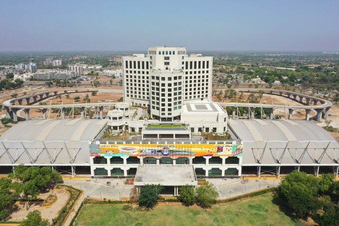 PM Narendra Modi will inaugurate India's first five star hotel at Gandhinagar Railway Station Gandhinagar Railway Station पर बने रेलवे के पहले फाइव स्टार होटल का उद्घाटन करेंगे पीएम मोदी, जानिए खासियत