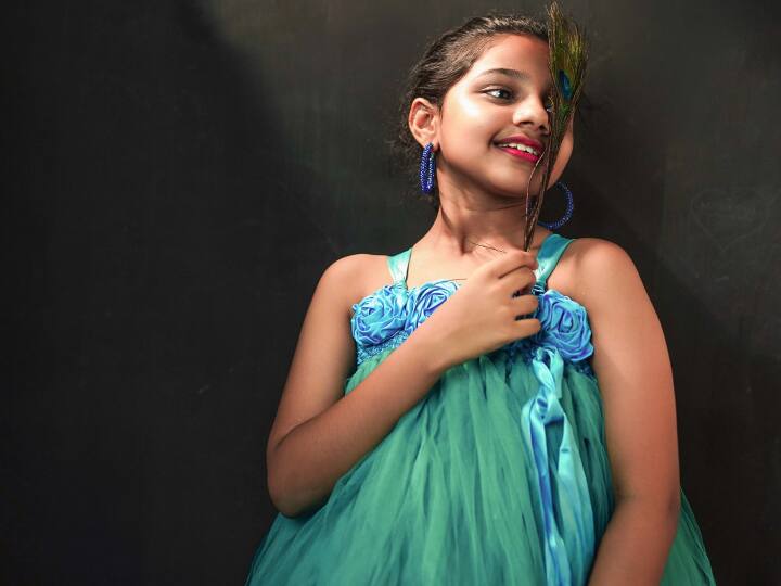 அதன் பின்பு ’சுட்டு புடிக்க உத்தரவு’ படத்தில் நடித்தார்