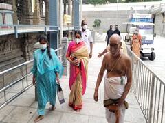 Durga Stalin | காஞ்சிபுரம் காமாட்சியம்மன் கோவிலில், சுவாமி தரிசனம் செய்தார் துர்கா ஸ்டாலின்